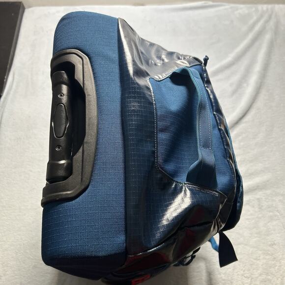 Patagonia Black Hole Wheeled Duffel Bag 70L Big Sur Blue Discontinued Gloss - Picture 7 of 16